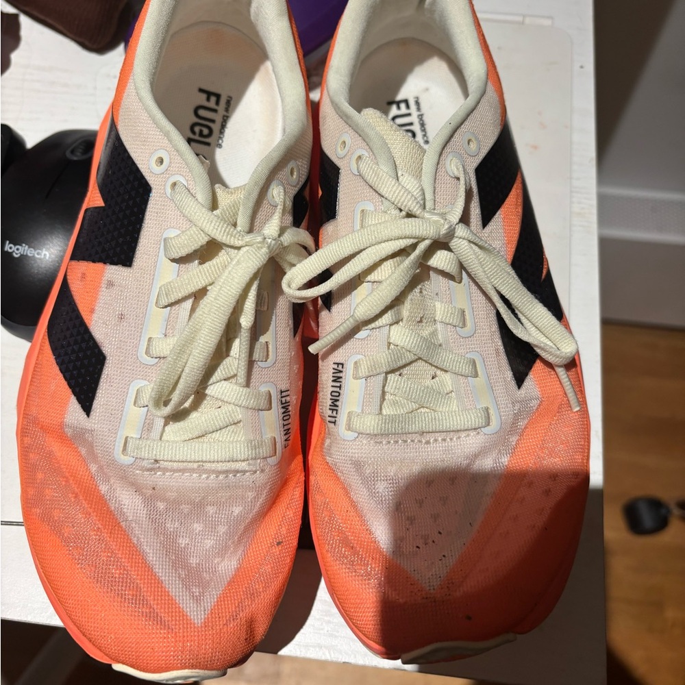 New Balance Fuel Cell v4 Women's Orange and Cream Running Shoes - Picture 2 of 4